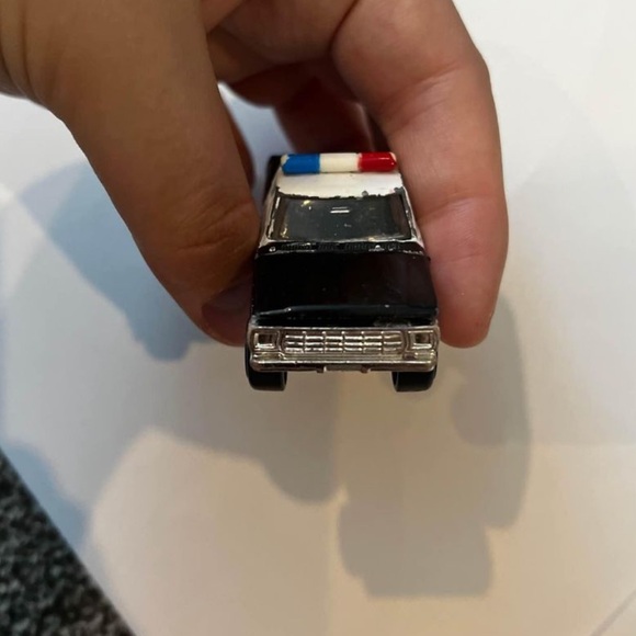 Diecast police truck - Picture 8 of 8